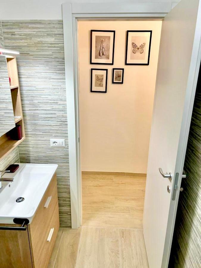 Guest House Mamy โรม ภายนอก รูปภาพ